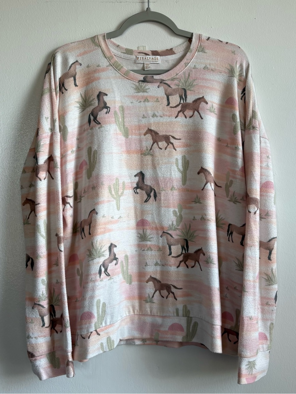 P.J. Salvage Women's Lounge Top L Long Sleeve Western Desert Horse Pink